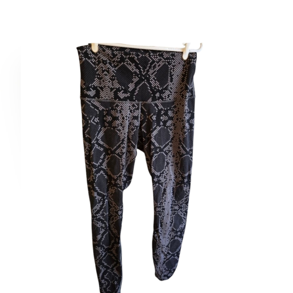Lululemon Wunder Under High Rise Black Snake Print Leggings Size 8